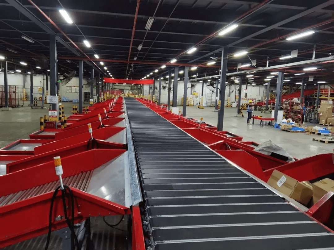 Choosing the Right Cross Belt Sorter Manufacturer: Why Gosunm Stands Out