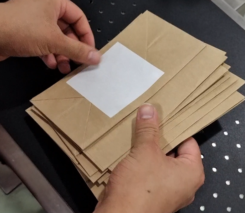 Desktop Sticker Paging and Labeling Machine Sample Desktop Sticker Paging and Labeling Machine Sample