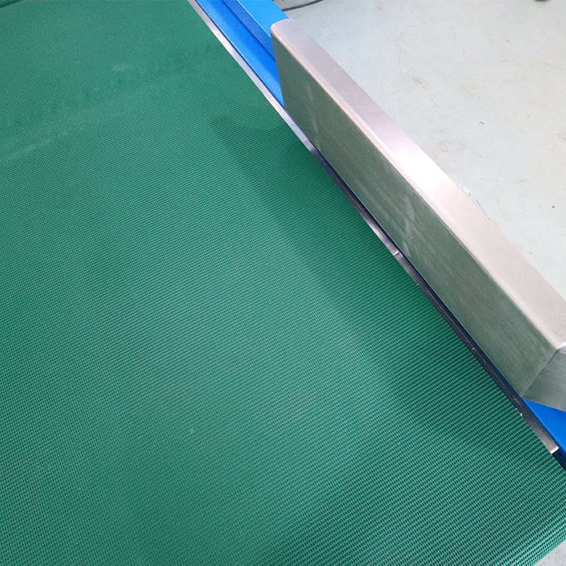 Print and Apply Labeling Machine with Weighing and Scanning