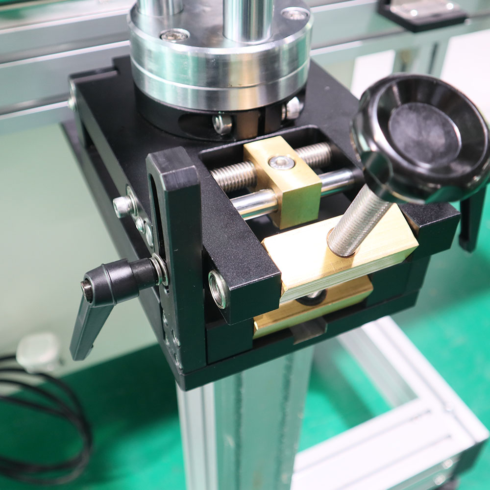 Automatic High Speed Flat Surface Labeling Machine GST-113C