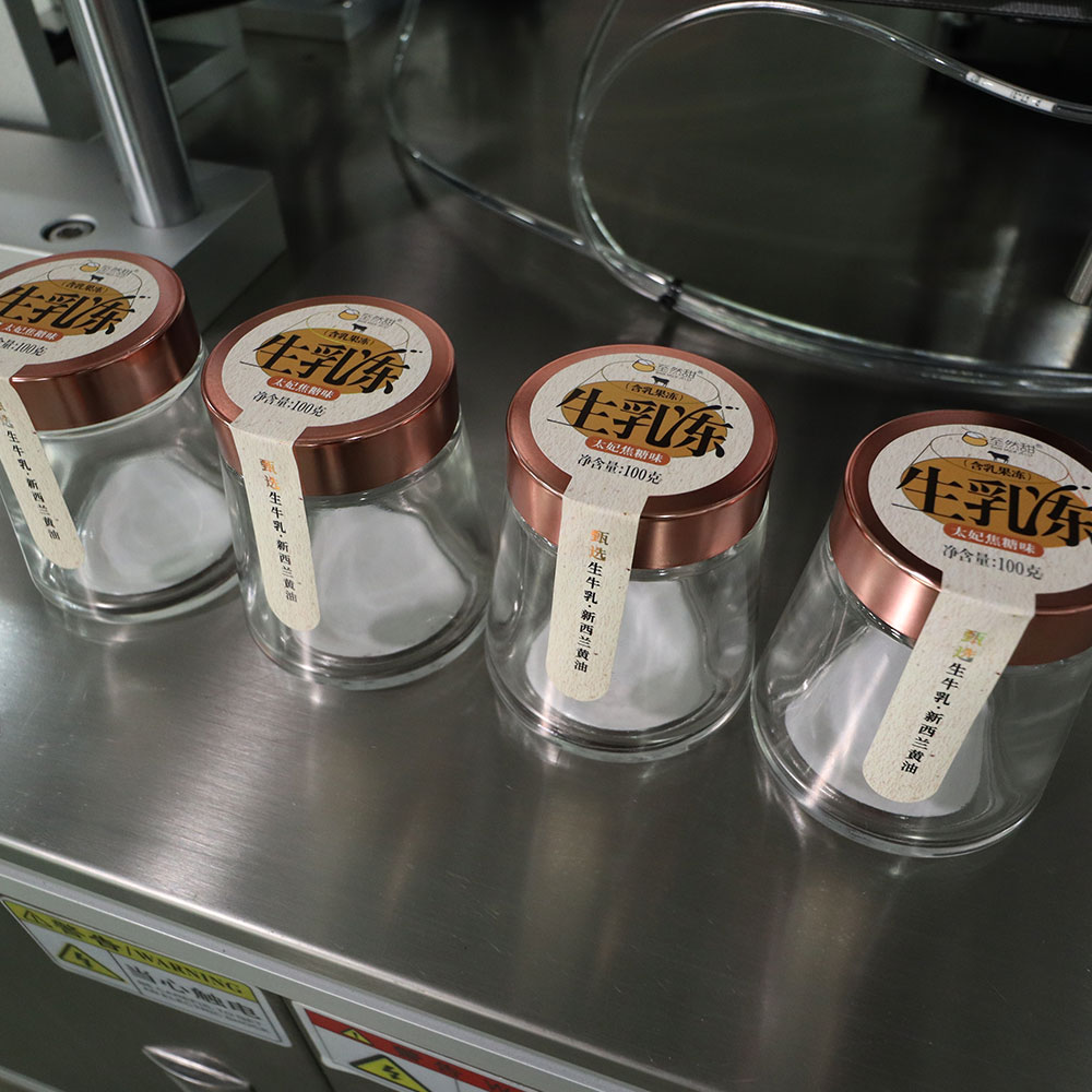 Automatic Labeling Machine for Flat Corner Labeling on Bottle Caps And Bottom Labeling on Bottles